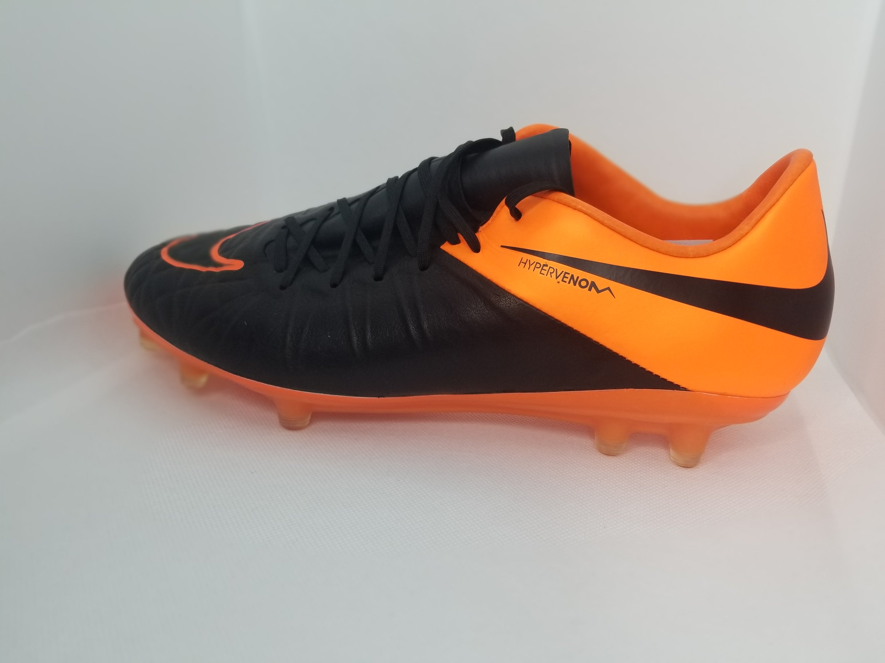 Nike Hypervenom Phinish Leather FG – Nyong Boots