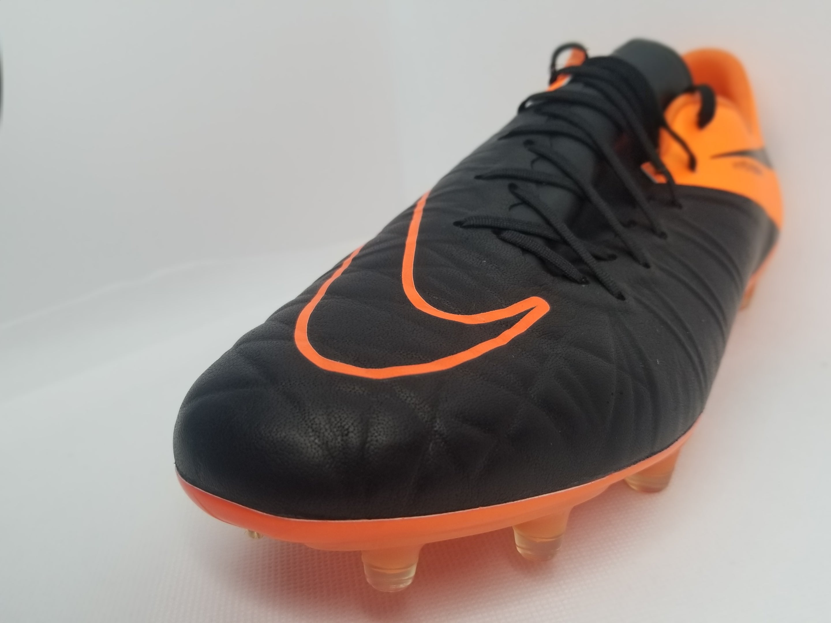 Nike Hypervenom Phinish Leather FG – Nyong Boots