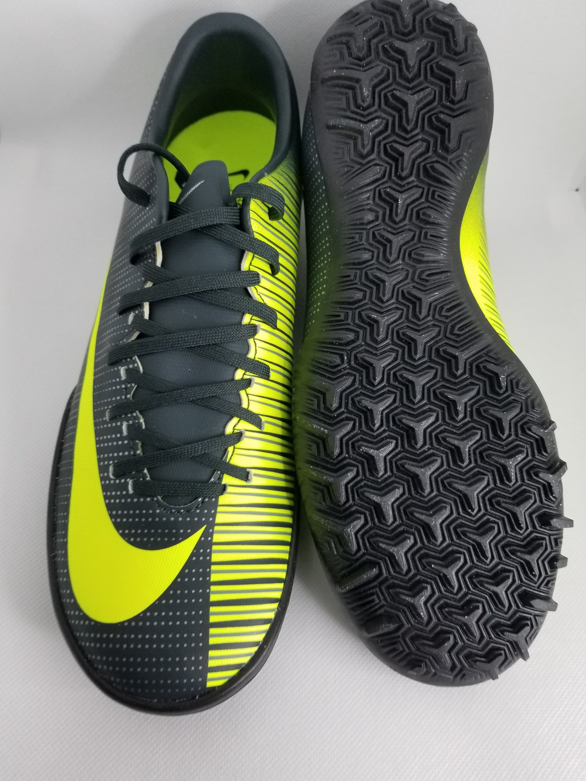 Nike Victory VI CR7 TF Nyong Boots