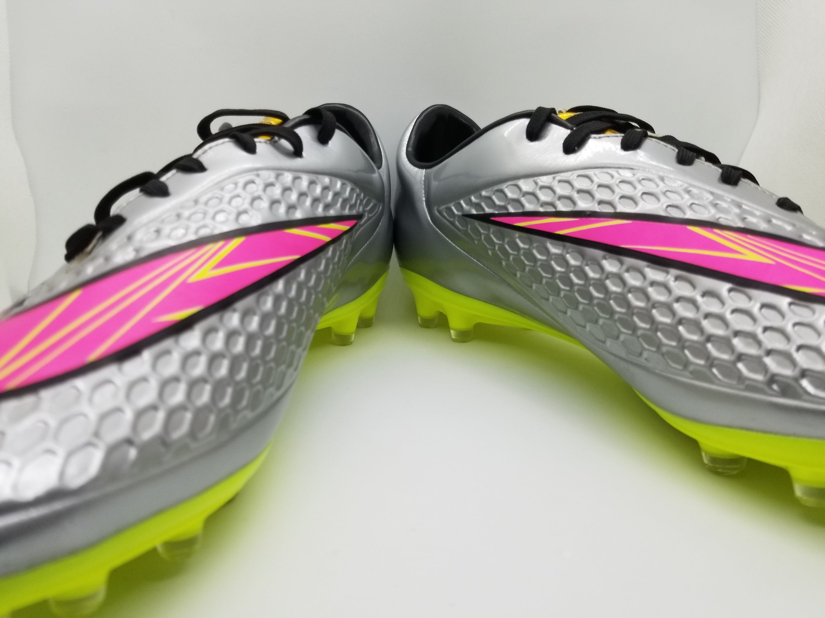 HYPERVENOM PHELON PREM FG online Cleats